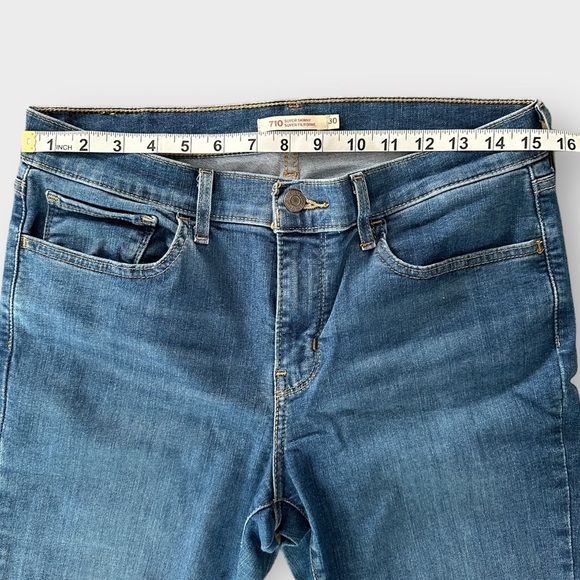 Women's Levi 710 Super-Skinny Jeans | 30x30 - Picture 5 of 12